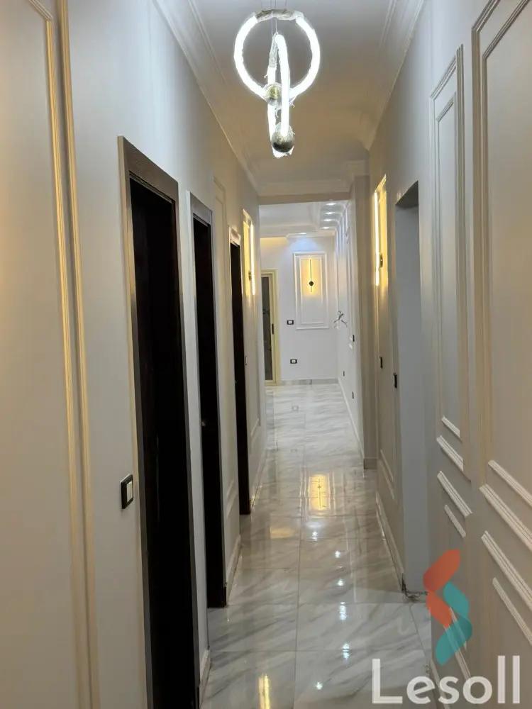 شقة للبيع بمساحة 150 متر و 3 غرف في  التجمع الخامس القاهرة - صورة 2