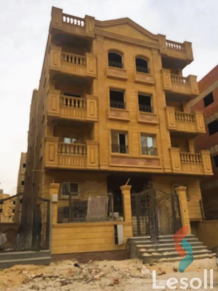 Apartment for sale with an area 350 meters and 4 rooms in  October 6 Giza  - Image 2