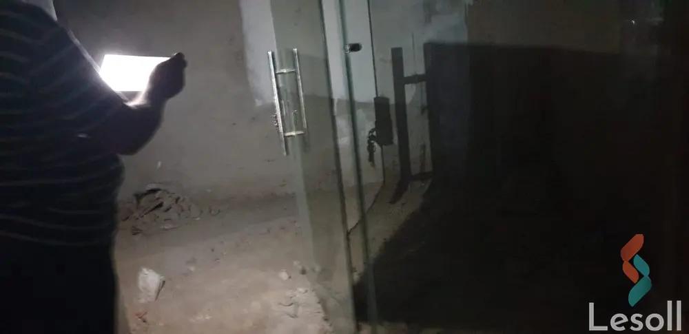 محل للبيع بمساحة 13 متر في الجيزة 