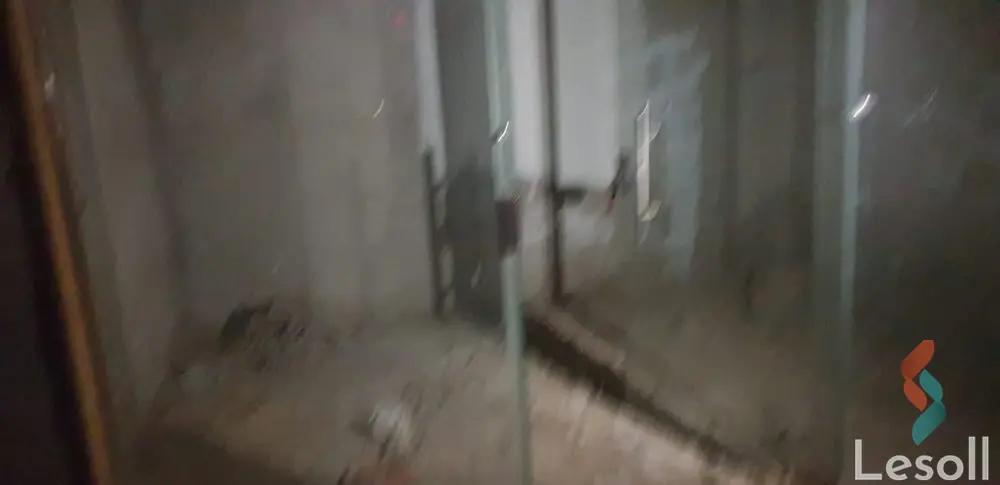 محل للبيع بمساحة 13 متر في الجيزة 