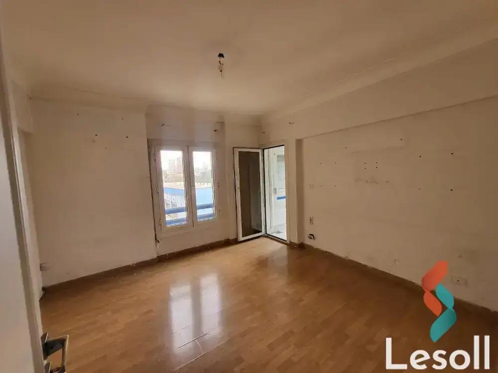 Apartment for yearly rent with an area 260 meters and 4 rooms in Glim Alexandria 