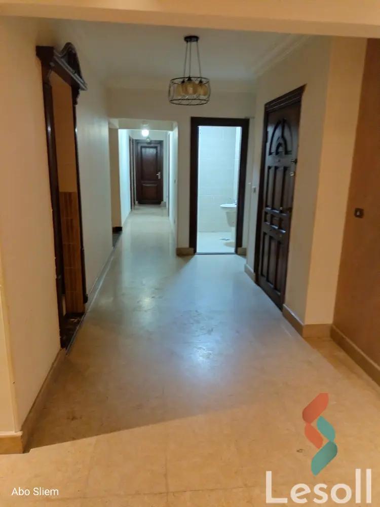 شقة للايجار الشهري بمساحة 230 متر و 4 غرف في المقطم القاهرة