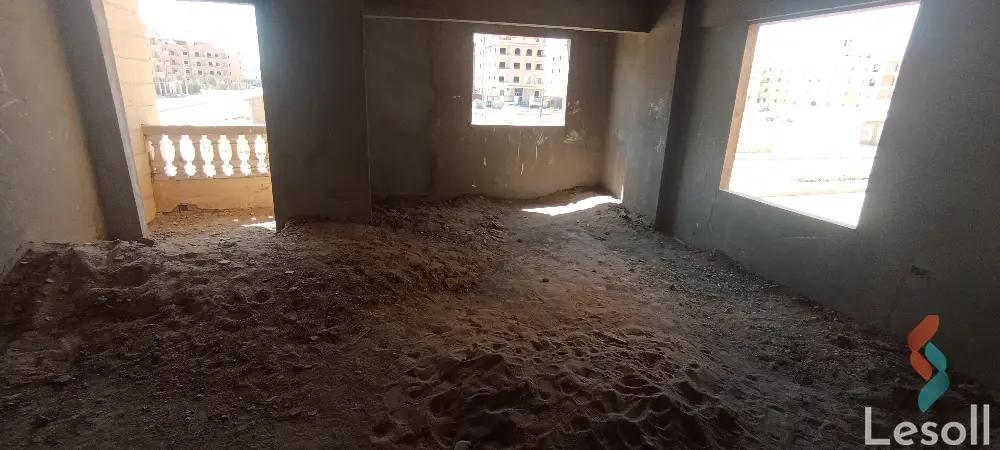 شقة للبيع بمساحة 160 متر و 3 غرف في  حدائق اكتوبر الجيزة - صورة 2