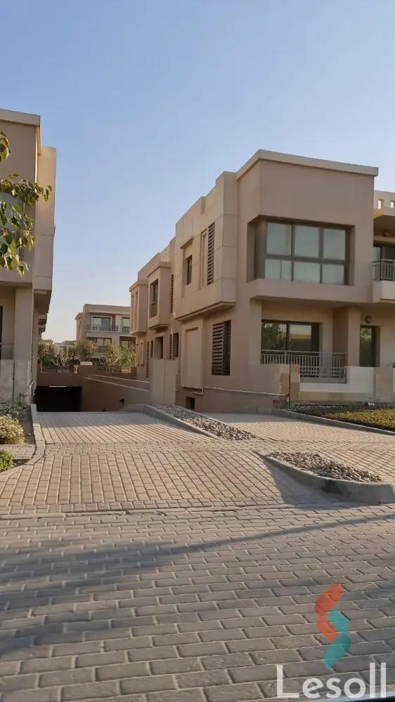 فيلا للبيع بمساحة 280 متر و 4 غرف في  الشيخ زايد الجيزة