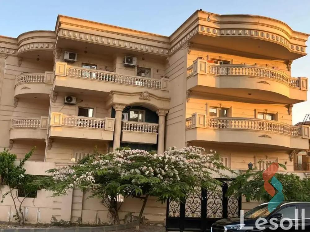 فيلا للبيع بمساحة 800 متر و 14 غرف في  العبور القليوبية