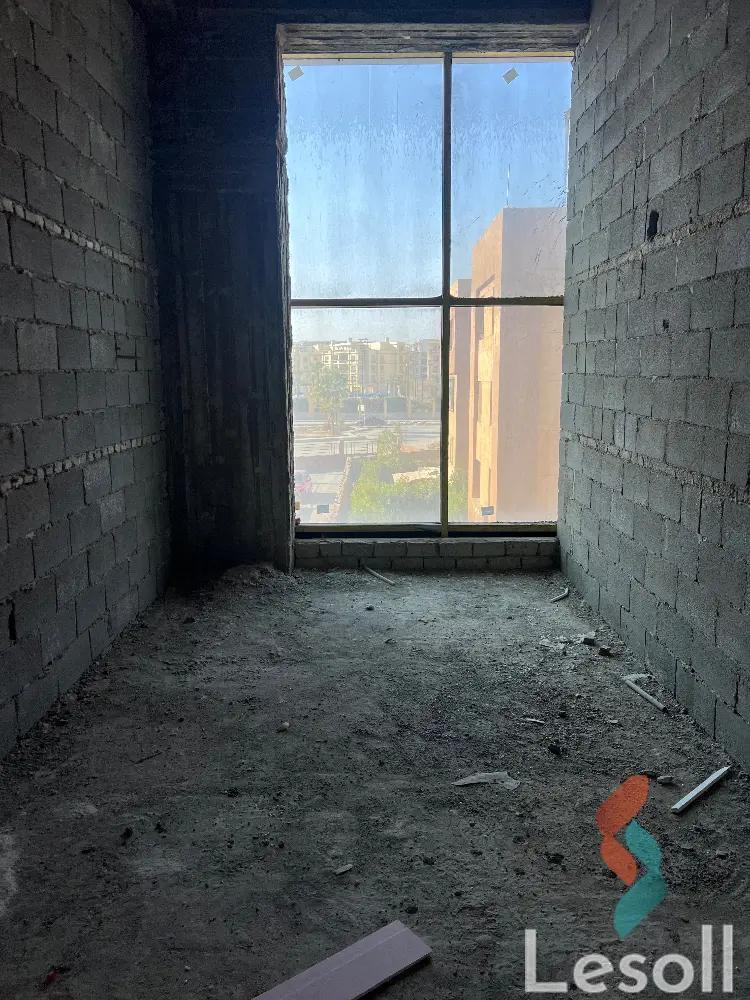 Mall for sale with an area 26 meters in Hadayek October Giza 