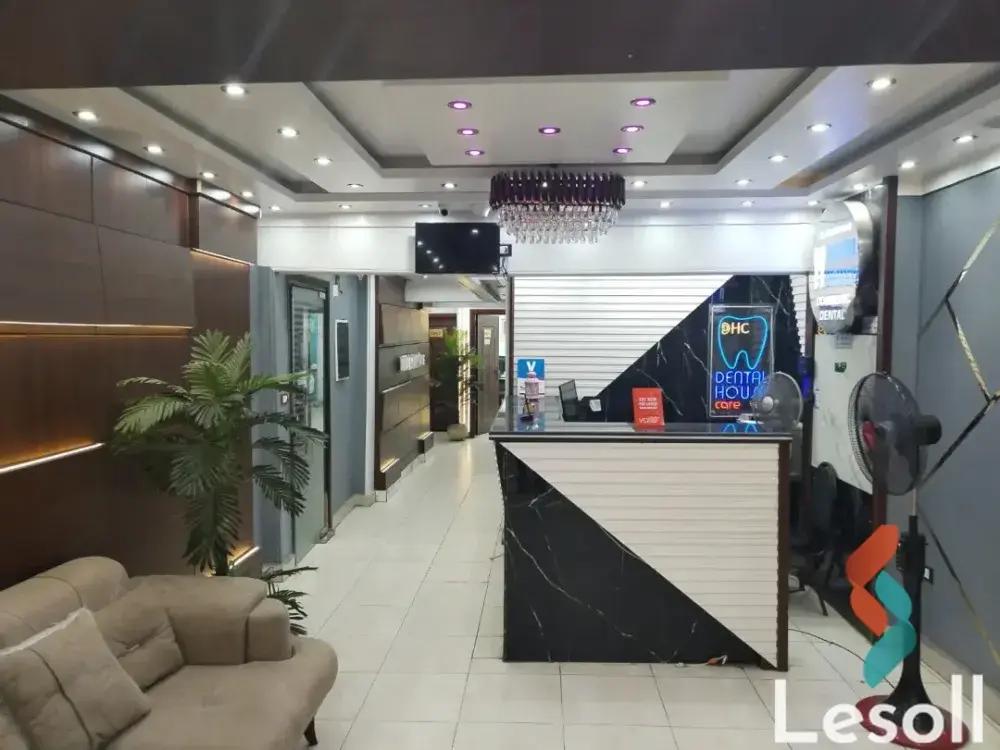 مكتب للايجار الشهري بمساحة 135 متر في ميامي الاسكندرية 