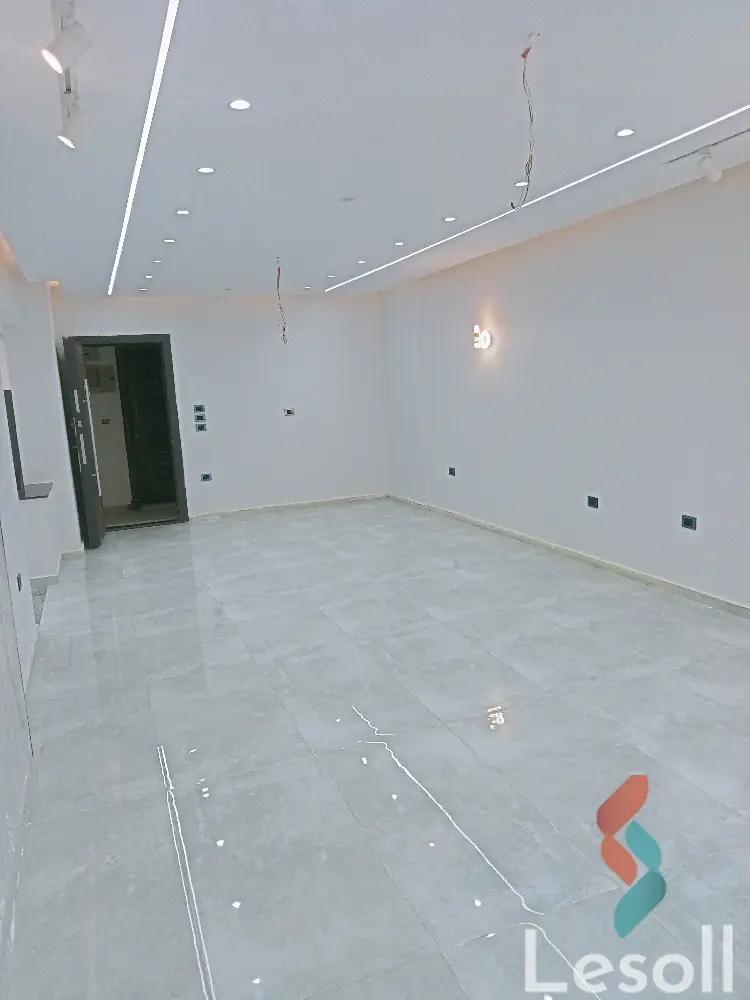 شقة للايجار الشهري بمساحة 188 متر و 3 غرف في القطامية القاهرة