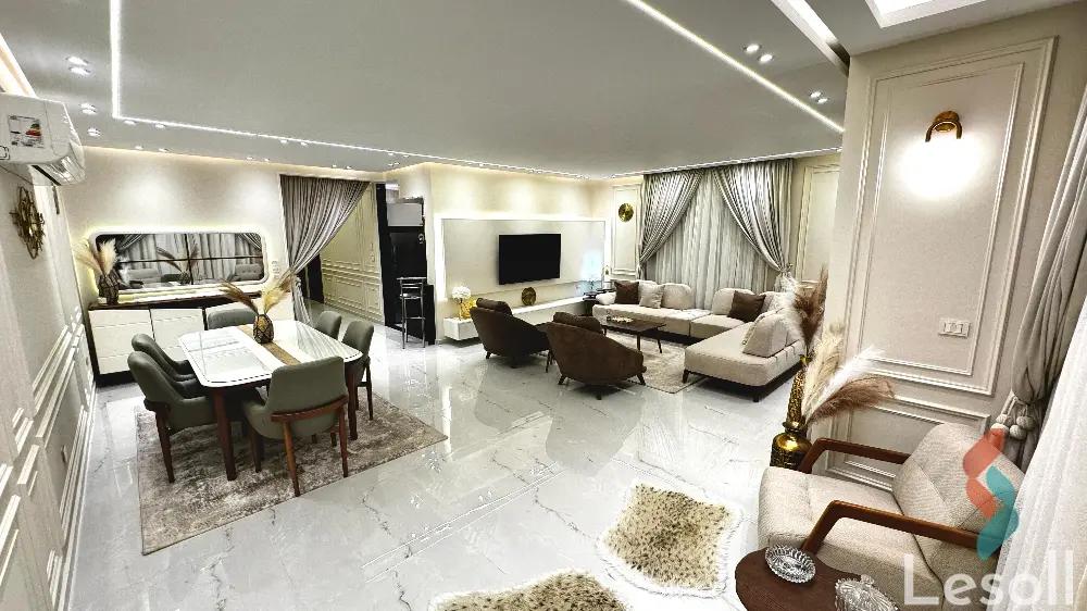 شقة للبيع بمساحة 210 متر و 3 غرف في  العبور القليوبية