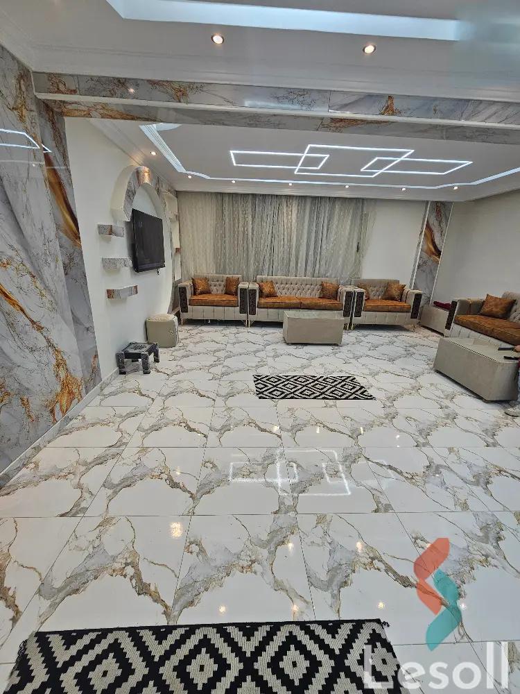 شقة للبيع بمساحة 240 متر و 4 غرف في  المهندسين الجيزة