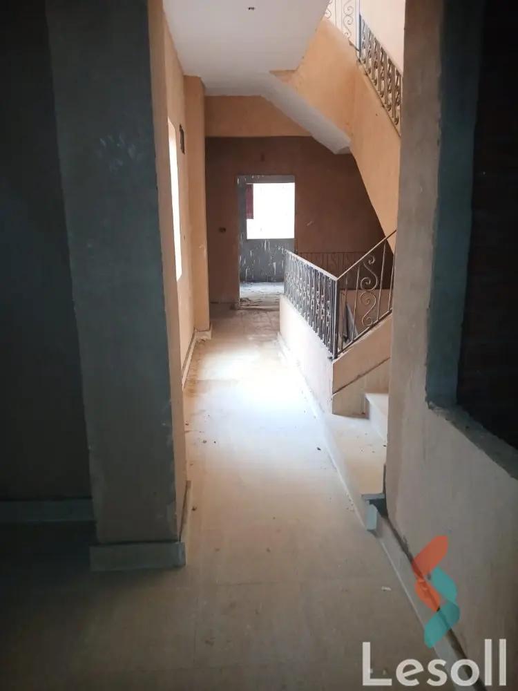 شقة للبيع بمساحة 115 متر و 3 غرف في  مدينة الشروق القاهرة - صورة 2