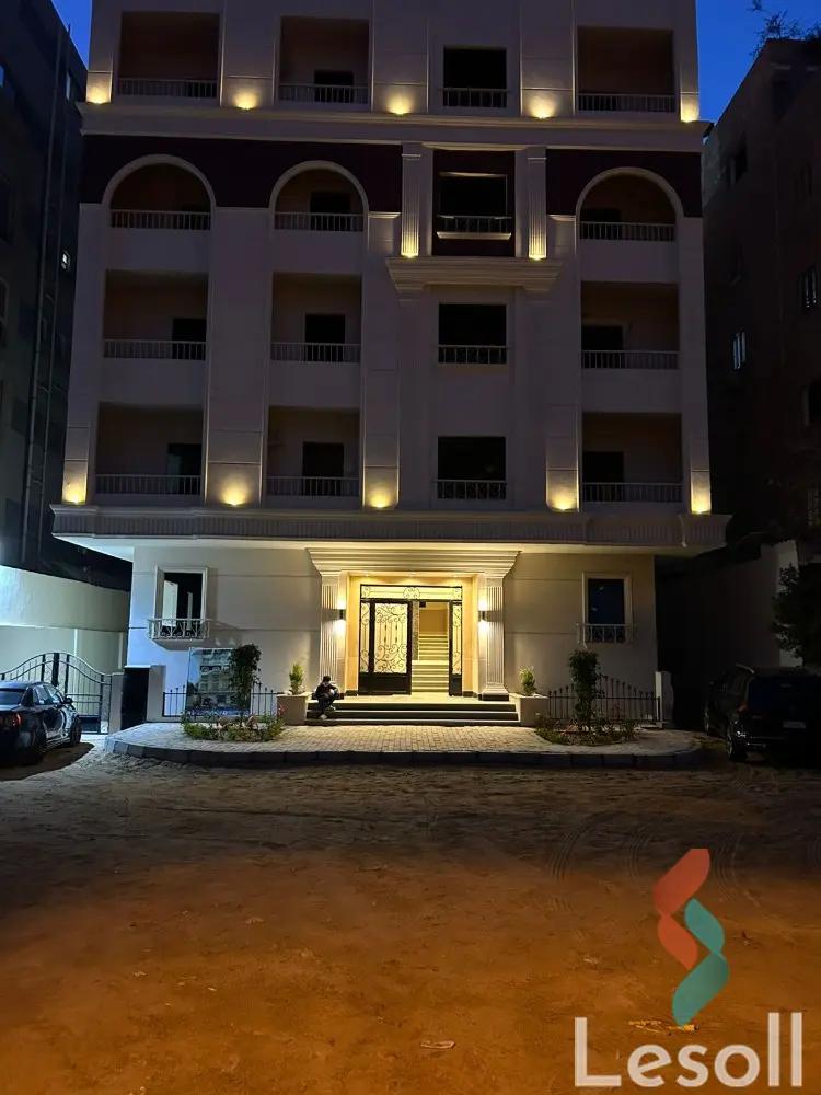 شقة للبيع بمساحة 215 متر و 3 غرف في  المقطم القاهرة