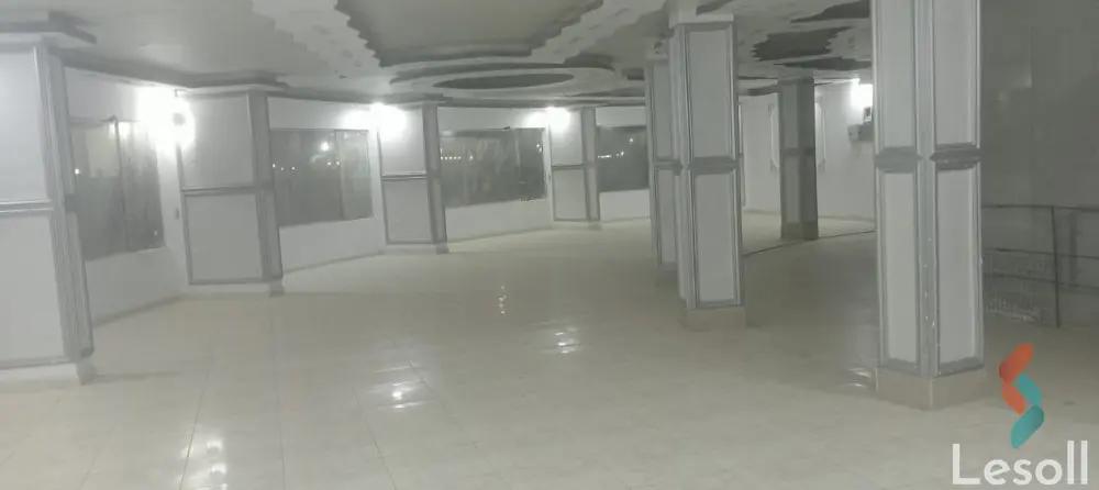 للايجار مساحة 550 م تصلح لجميع الأنشطة التجارية والإدارية الكبرى قريب من ميدان الحصري