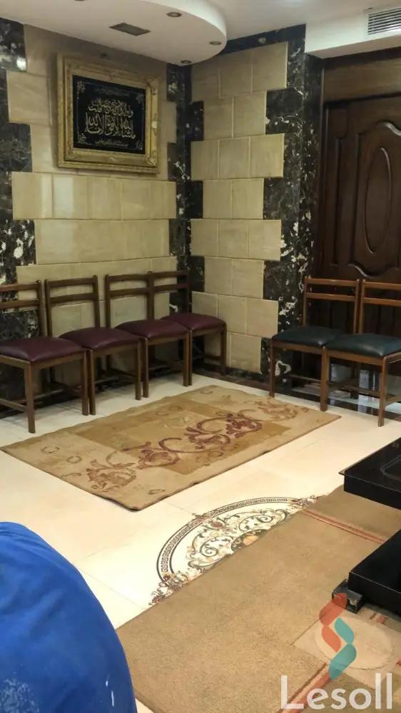 مكتب للبيع بمساحة 220 متر في الجيزة 