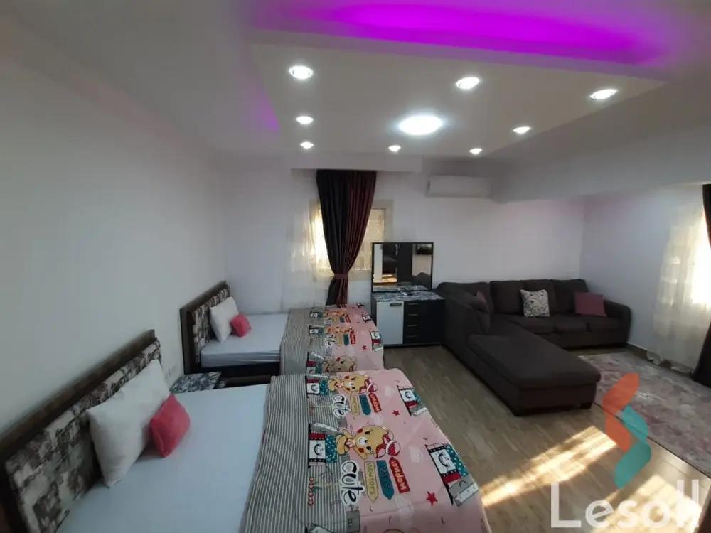 Apartment for monthly rent with an area 200 meters and 3 rooms in 1st Settlement Cairo 