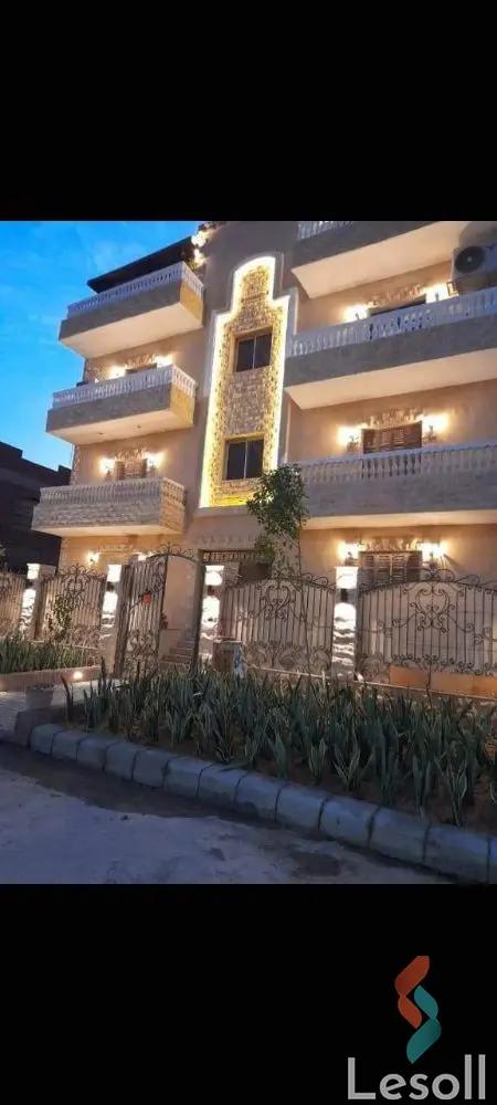 Apartment for monthly rent with an area 200 meters and 3 rooms in 5th Settlement Cairo  - Image 3