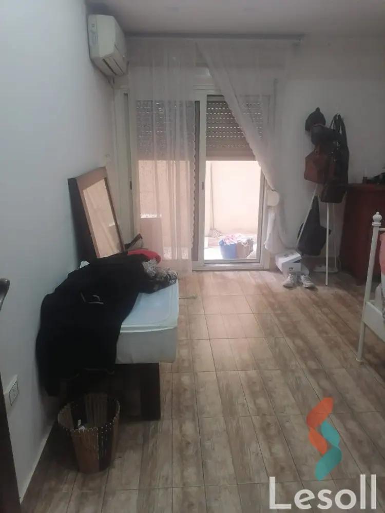 شقة للبيع بمساحة 180 متر و غرفة واحدة في  حى المناخ بورسعيد