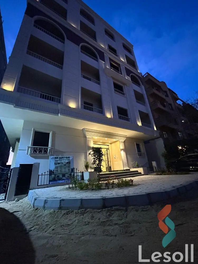 شقة للبيع بمساحة 215 متر و 3 غرف في  المقطم القاهرة - صورة 4