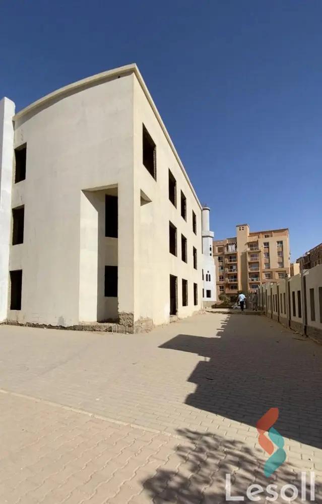 عياده للبيع بمساحة 1,000 متر في الجيزة 
