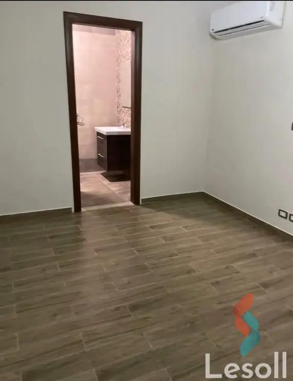 فيلا للايجار الشهري بمساحة 490 متر و 5 غرف في التجمع الاول - القاهرة الجديدة القاهرة