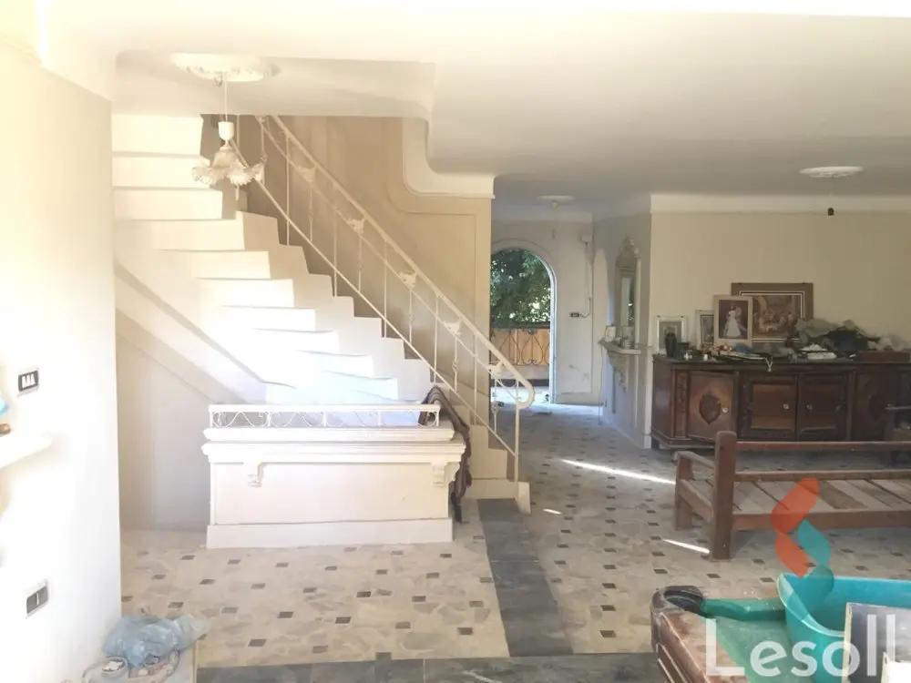 فيلا للبيع بمساحة 620 متر و 4 غرف في  العجمي الاسكندرية