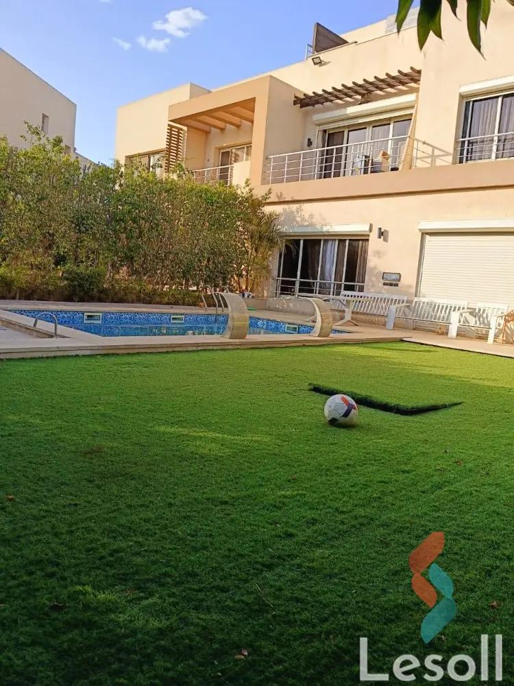 فيلا للبيع بمساحة 470 متر و 4 غرف في  6 اكتوبر الجيزة