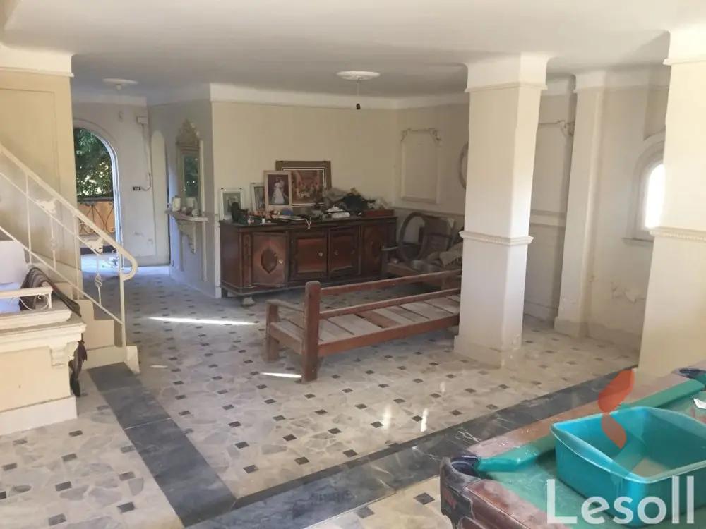 فيلا للبيع بمساحة 620 متر و 4 غرف في  العجمي الاسكندرية