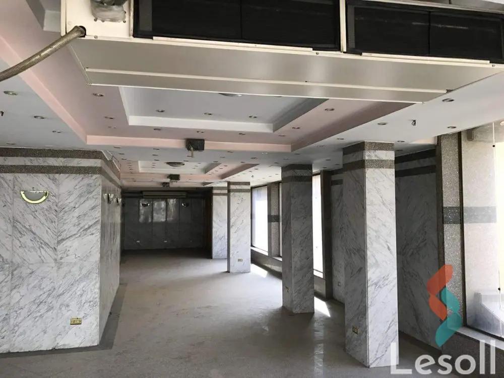 مول للبيع بمساحة 700 متر في القاهرة 