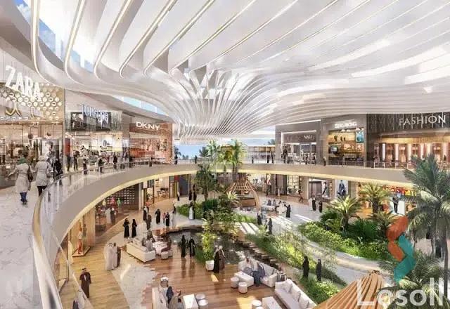 مول للبيع بمساحة 3,000 متر في القاهرة 