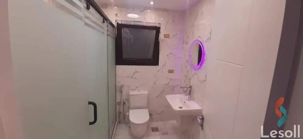 Apartment for daily rent with an area 210 meters and 3 rooms in Mohandessin Giza  - Image 4