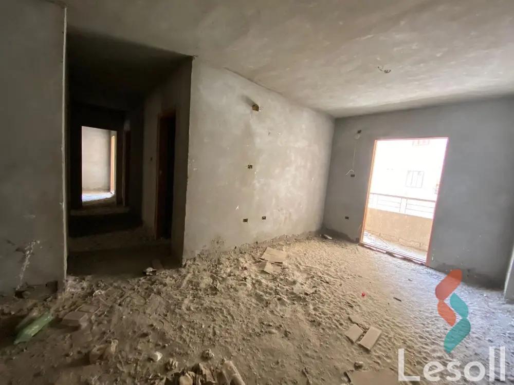 Apartment for sale with an area 165 meters and 3 rooms in October 6 Giza - Image 2