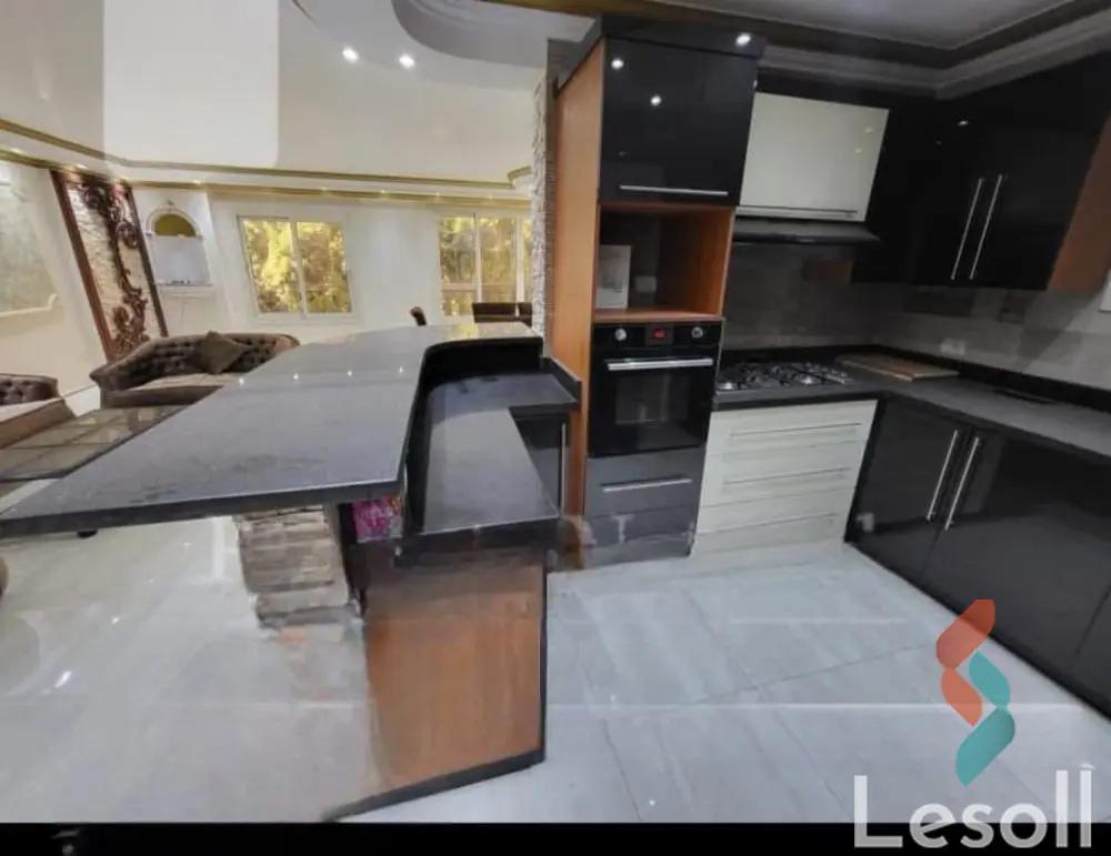 شقة للبيع بمساحة 170 متر و 3 غرف في  مصر الجديدة القاهرة - صورة 2