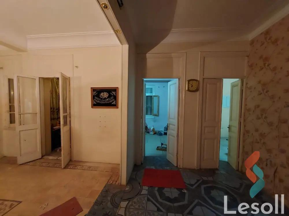 شقة للبيع بمساحة 90 متر و 3 غرف في  ميدان الجيزة الجيزة