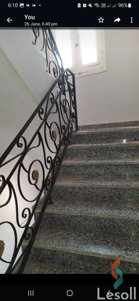  عمارة للبيع بمساحة 209 متر و 12 غرف في  العاشر من رمضان الشرقية