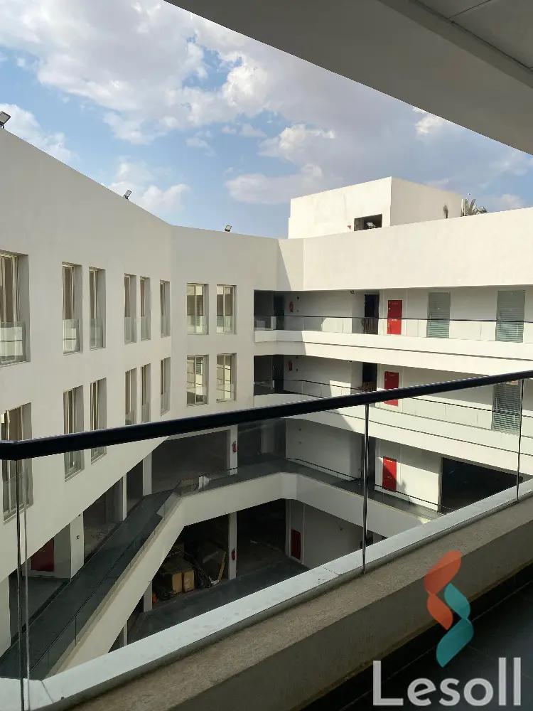 عياده للبيع بمساحة 41 متر في الجيزة 