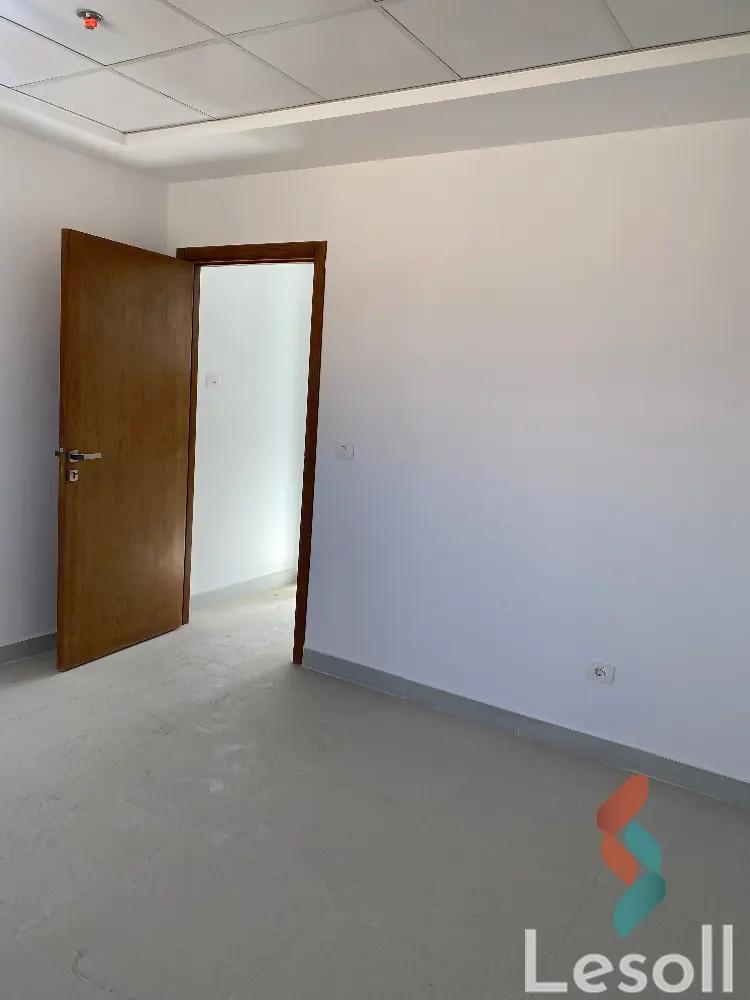 عياده للبيع بمساحة 41 متر في الجيزة 