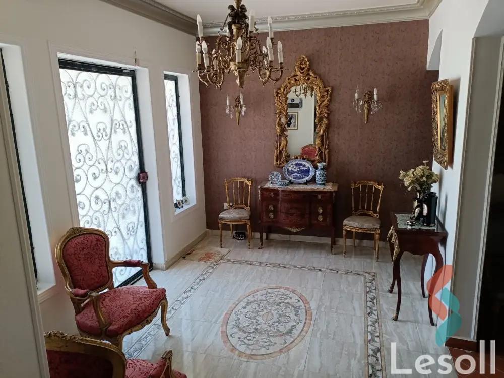 فيلا للبيع بمساحة 300 متر و 7 غرف في  العامرية الاسكندرية