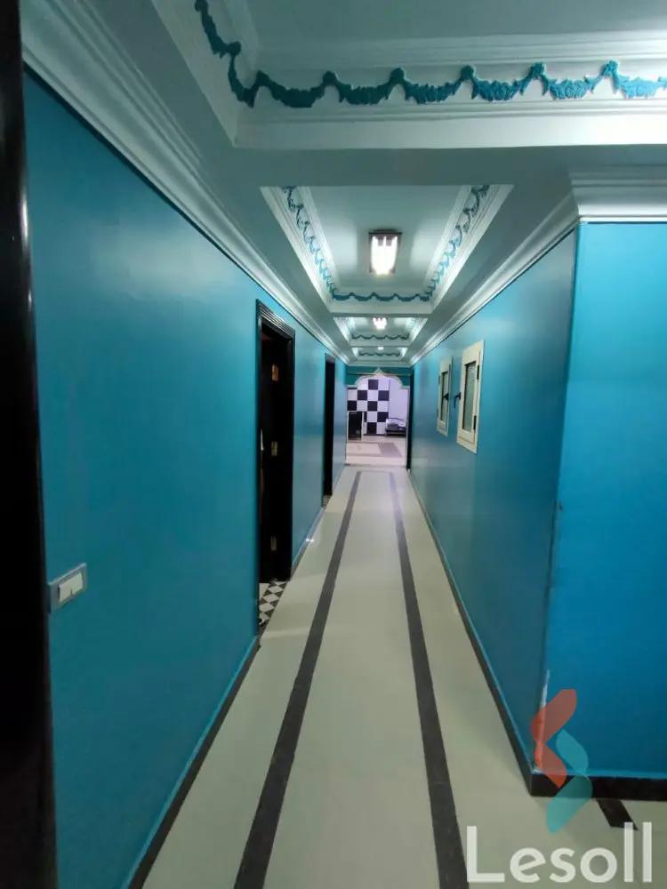 مكتب للايجار الشهري بمساحة 300 متر في شبرا الخيمة القليوبية 