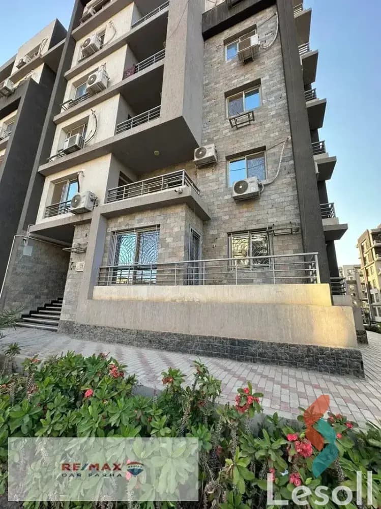 Building land for sale with an area 446.5 meters in Cheikh Zayed Giza  - Image 2