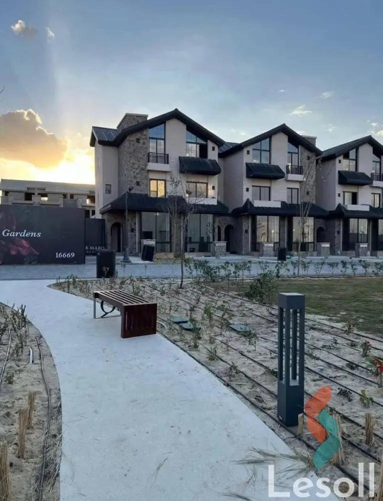 تاون هاوس للبيع بمساحة 220 متر و 4 غرف في  التجمع الخامس - القاهرة الجديدة القاهرة