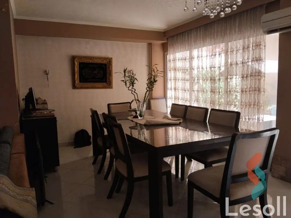 دوبلكس للبيع بمساحة 300 متر و 4 غرف في  مدينة الشروق القاهرة