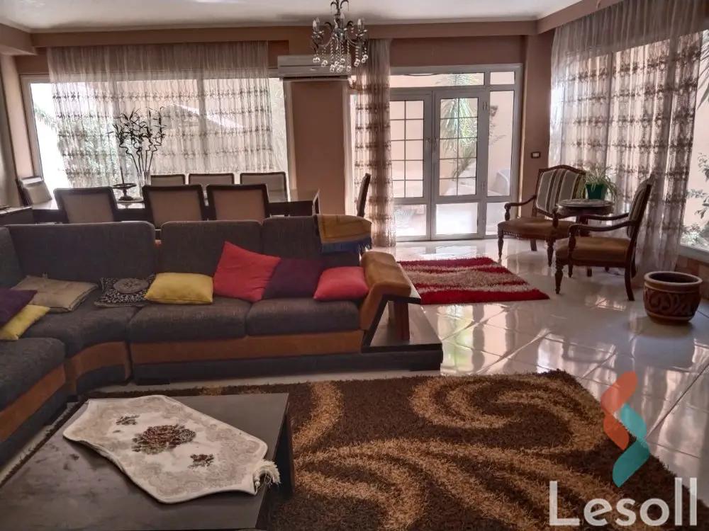 دوبلكس للبيع بمساحة 300 متر و 4 غرف في  مدينة الشروق القاهرة