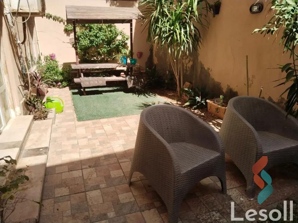 دوبلكس للبيع بمساحة 300 متر و 4 غرف في  مدينة الشروق القاهرة