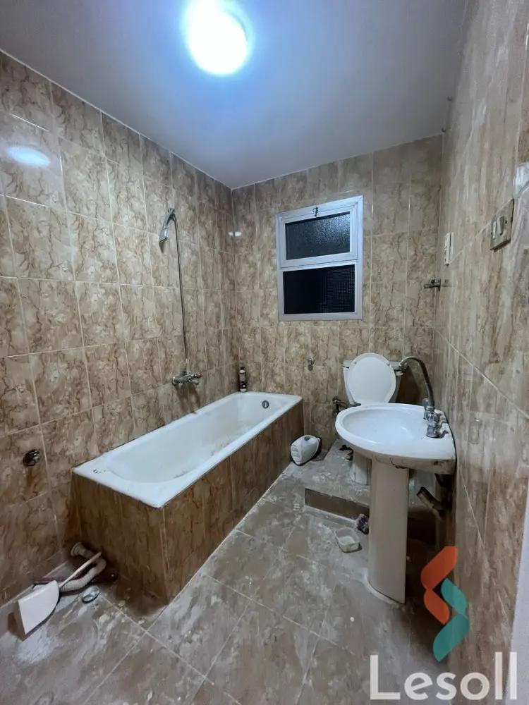 شقة للايجار الشهري بمساحة 140 متر و غرفتان في الدقى الجيزة