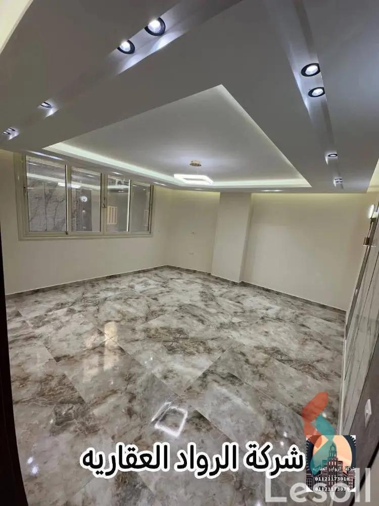 شقة للبيع بمساحة 235 متر و 3 غرف في  الدقى الجيزة