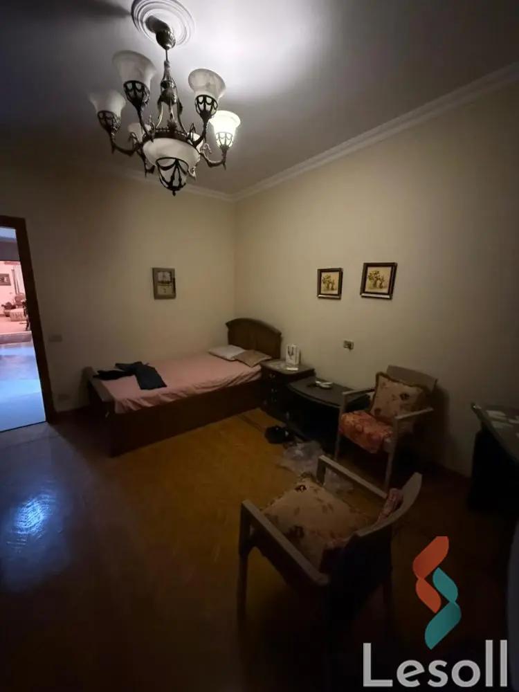 شقة للبيع بمساحة 190 متر و 3 غرف في  الدقى الجيزة