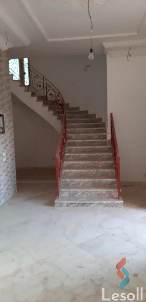 فيلا للايجار الشهري بمساحة 300 متر و 4 غرف في الشيخ زايد الجيزة