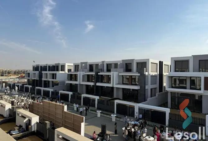 تاون هاوس للبيع بمساحة 230 متر و 4 غرف في  التجمع الخامس - القاهرة الجديدة القاهرة