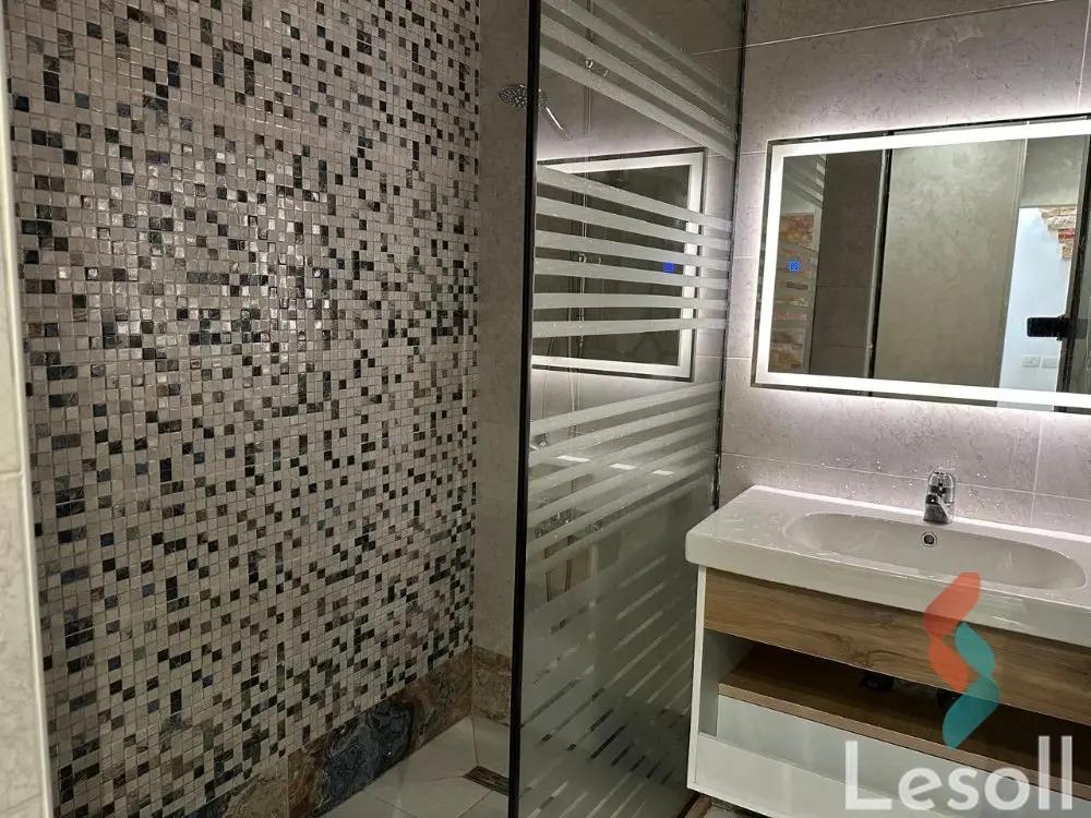 دوبلكس للايجار اليومي بمساحة 251 متر و 3 غرف في العين السخنة السويس