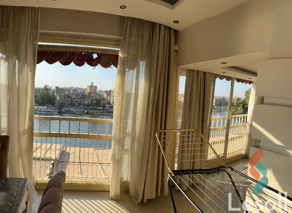 شقة للايجار اليومي بمساحة 160 متر و 3 غرف في الزمالك القاهرة